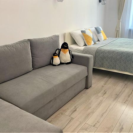 Iris Apartment On Popovich Lviv Eksteriør bilde