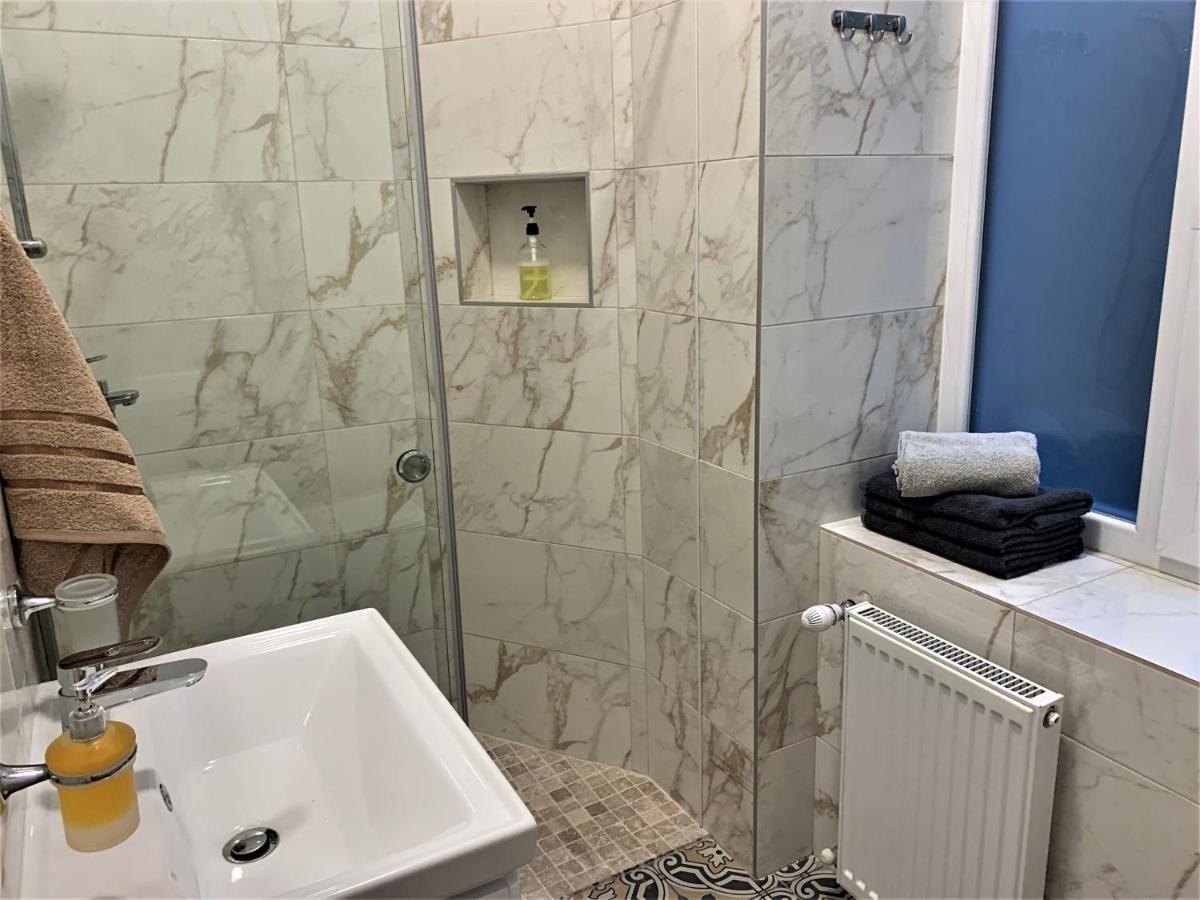 Iris Apartment On Popovich Lviv Eksteriør bilde
