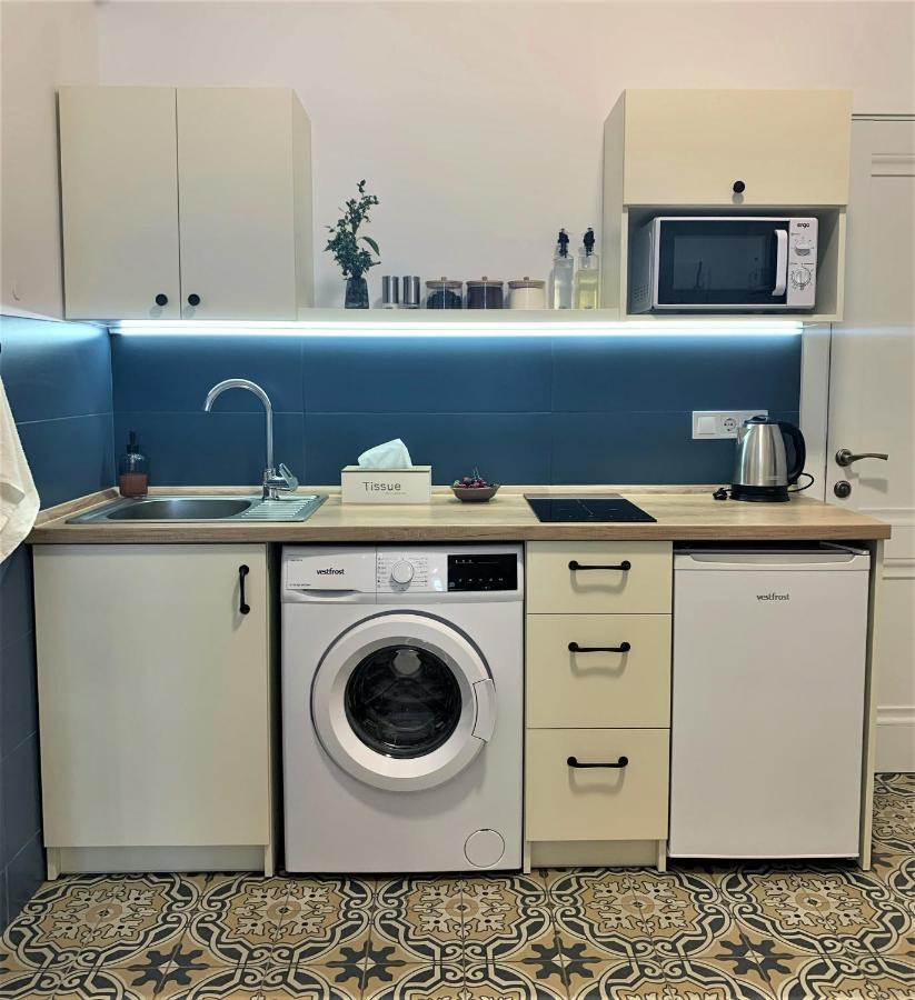 Iris Apartment On Popovich Lviv Eksteriør bilde