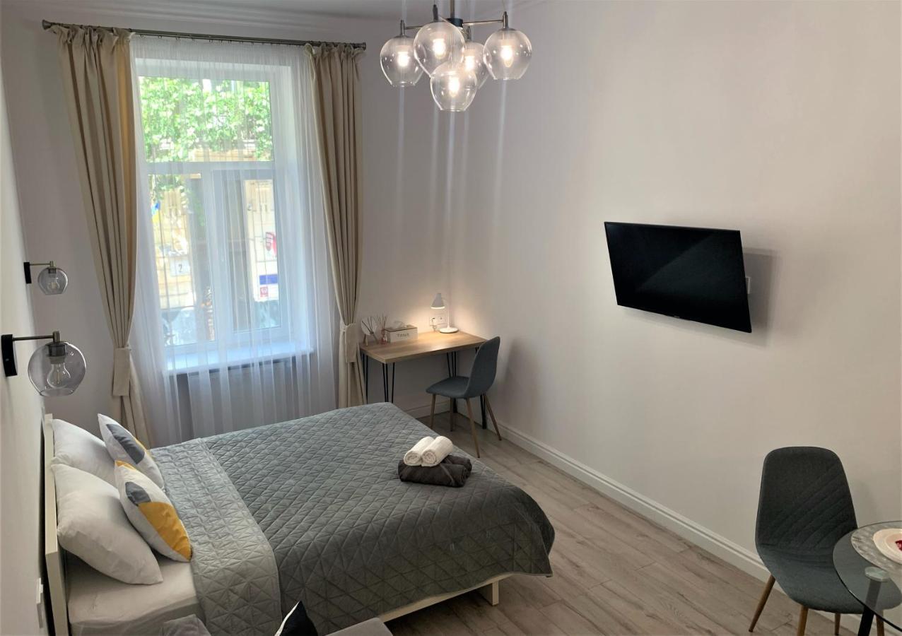 Iris Apartment On Popovich Lviv Eksteriør bilde