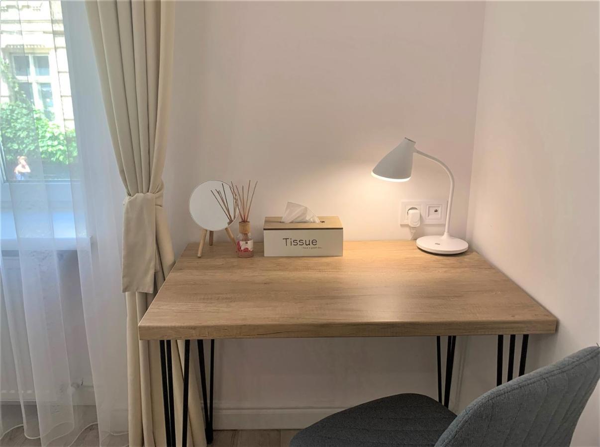 Iris Apartment On Popovich Lviv Eksteriør bilde