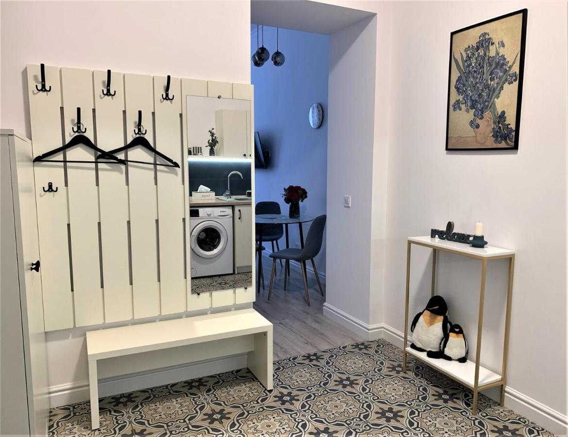 Iris Apartment On Popovich Lviv Eksteriør bilde